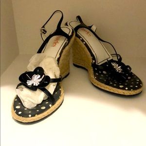 Charles David Black & White Espadrilles